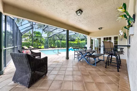Exterior - 7100 E Cypresshead Dr E, Parkland, FL 33067 photo 7 of 19