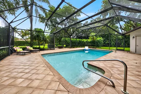 Exterior - 7100 E Cypresshead Dr E, Parkland, FL 33067 photo 11 of 19