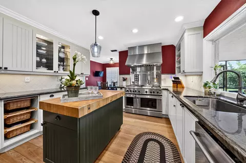 Kitchen - 7100 E Cypresshead Dr E, Parkland, FL 33067 photo 1 of 3