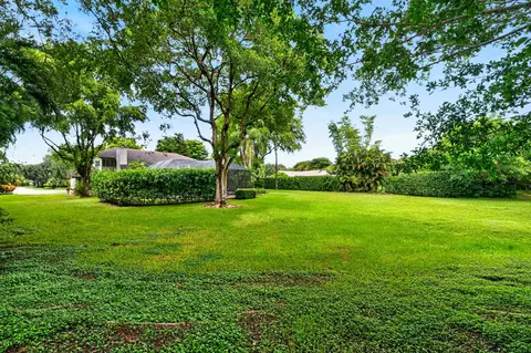 Exterior - 7100 E Cypresshead Dr E, Parkland, FL 33067 photo 16 of 19
