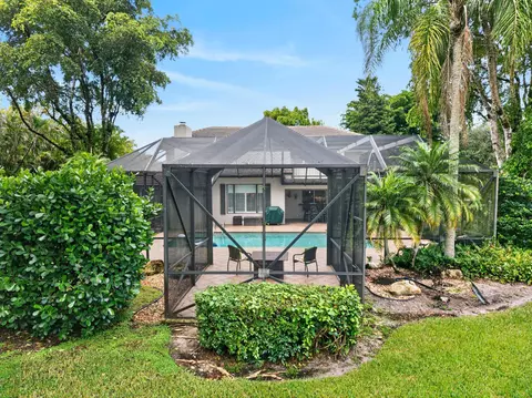Exterior - 7100 E Cypresshead Dr E, Parkland, FL 33067 photo 13 of 19