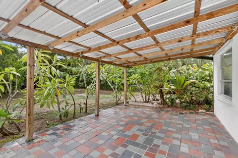 Exterior - 820 E 13th St, Stuart, FL 34994 photo 2 of 4