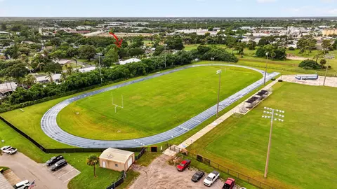 View/Area - 820 E 13th St, Stuart, FL 34994 photo 3 of 3