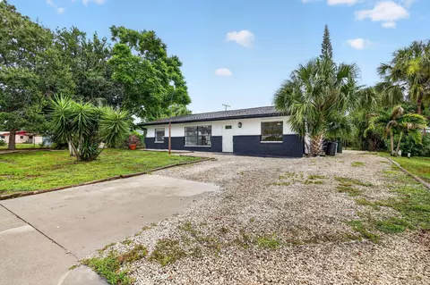 Other - 820 E 13th St, Stuart, FL 34994 photo 2 of 7