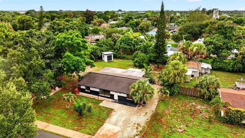 View/Area - 820 E 13th St, Stuart, FL 34994 photo 1 of 3