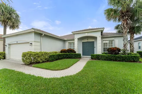 531 SW Lake Manatee Way, Port Saint Lucie, FL 34986