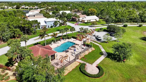View/Area - 1021 SE Westminster Pl, Stuart, FL 34997 photo 13 of 14