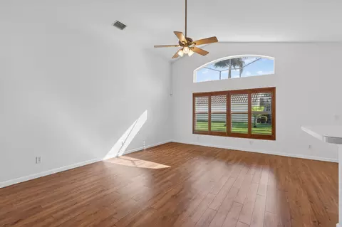 Living - 1021 SE Westminster Pl, Stuart, FL 34997 photo 6 of 10