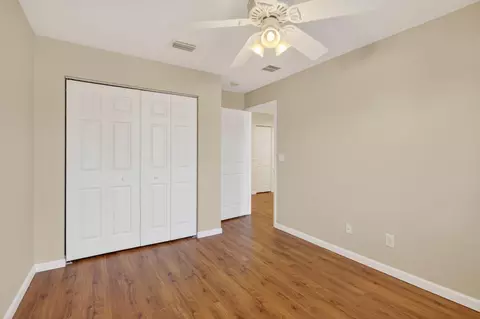 Bedroom - 1021 SE Westminster Pl, Stuart, FL 34997 photo 5 of 7