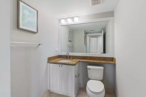 Bath - 6376 W Sample Rd #6376, Coral Springs, FL 33067 photo 1 of 4