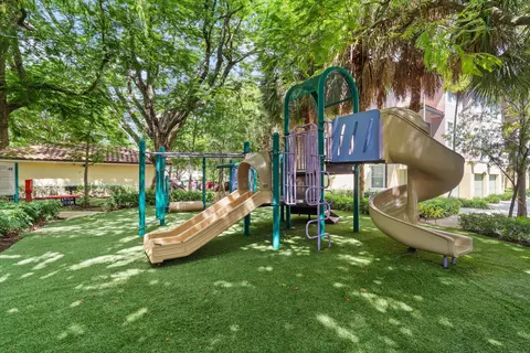 View/Area - 6376 W Sample Rd #6376, Coral Springs, FL 33067 photo 2 of 2