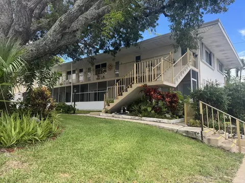 11 SW 4th Ave #1, Boca Raton, FL 33432