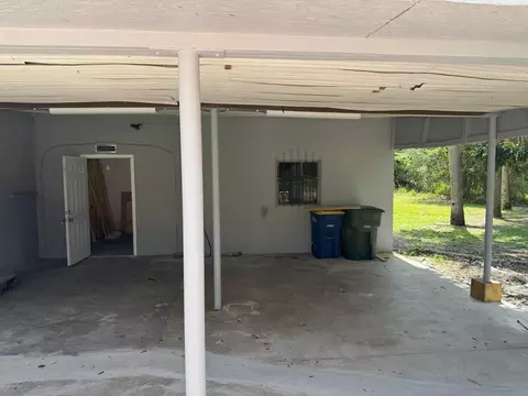 326 N 14th St, Fort Pierce, FL 34950
