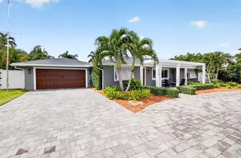 916 SW 36th Ct, Boynton Beach, FL 33435