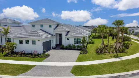 9221 SW Esule Way, Port Saint Lucie, FL 34987