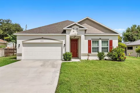 3232 SE Quay St, Port Saint Lucie, FL 34984