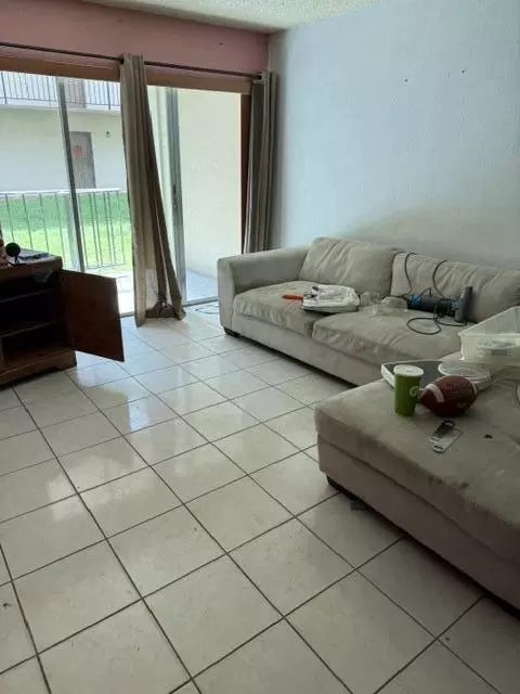 1900 W 68th St #D101, Hialeah, FL 33014 photo 8
