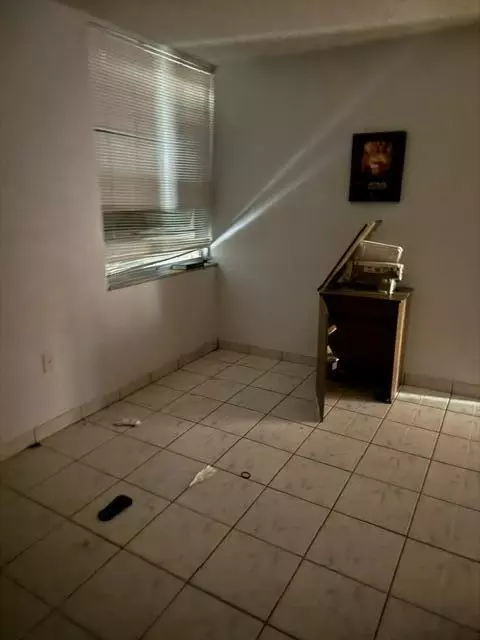 1900 W 68th St #D101, Hialeah, FL 33014 photo 4