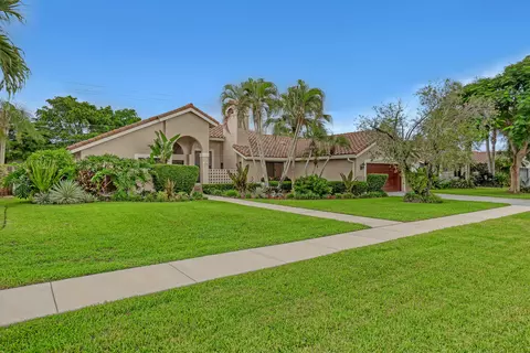 2156 Amesbury Cir, Wellington, FL 33414