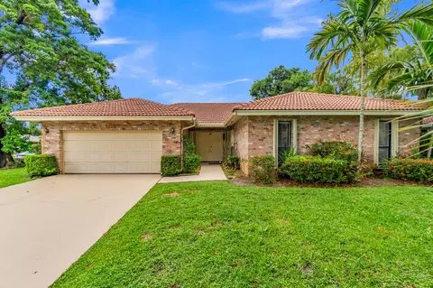 3839 NW 72nd Dr, Coral Springs, FL 33065