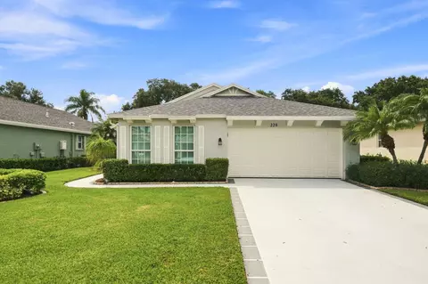228 SW Lake Forest Way, Port Saint Lucie, FL 34986