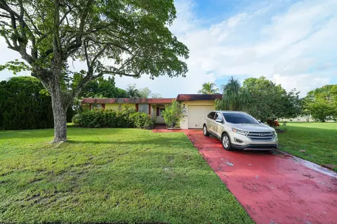 6311 NW 72nd Ave, Tamarac, FL 33321