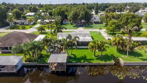 3207 SE 27th St, Okeechobee, FL 34974 photo 2