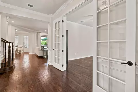 Entry Way - 2664 Greenway Dr, Jupiter, FL 33458 photo 2 of 9