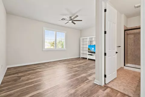 Bedroom - 2664 Greenway Dr, Jupiter, FL 33458 photo 5 of 7