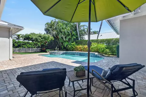 Exterior - 2664 Greenway Dr, Jupiter, FL 33458 photo 9 of 20
