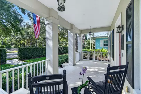 Exterior - 2664 Greenway Dr, Jupiter, FL 33458 photo 4 of 20