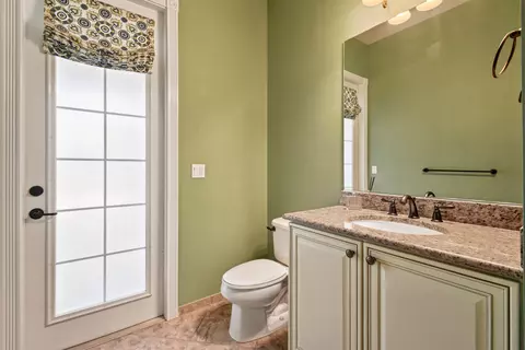 Bath - 2664 Greenway Dr, Jupiter, FL 33458 photo 3 of 7