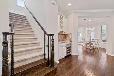 Entry Way - 2664 Greenway Dr, Jupiter, FL 33458 photo 7 of 9