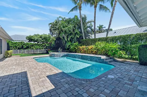 Exterior - 2664 Greenway Dr, Jupiter, FL 33458 photo 11 of 20