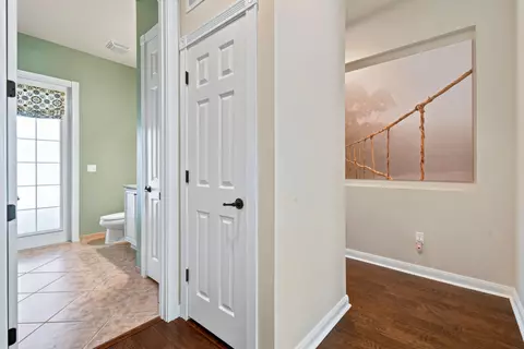 Entry Way - 2664 Greenway Dr, Jupiter, FL 33458 photo 6 of 9