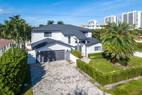 811 SE 31st St, Boca Raton, FL 33432