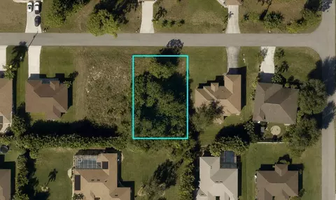 2908 NW 19th St, Cape Coral, FL 33993