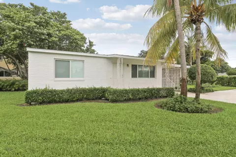 2516 Lorraine Ct, North Palm Beach, FL 33403