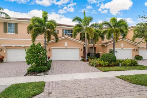 4612 Cadiz Cir, Palm Beach Gardens, FL 33418