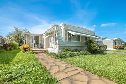 132 NW 53rd Pl, Pompano Beach, FL 33064