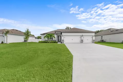 8046 99th Ct, Vero Beach, FL 32967