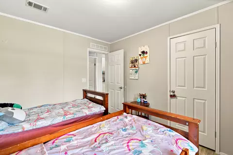 Bedroom - 20967 NW 250th St, Okeechobee, FL 34972 photo 5 of 7