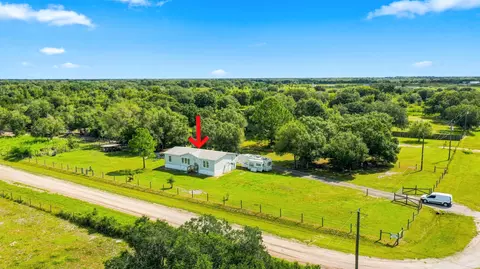 View/Area - 20967 NW 250th St, Okeechobee, FL 34972 photo 1 of 9