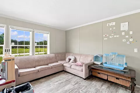 Living - 20967 NW 250th St, Okeechobee, FL 34972 photo 1 of 1