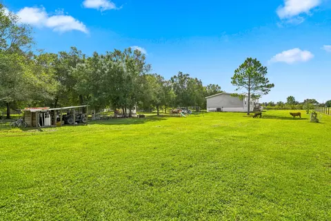 Exterior - 20967 NW 250th St, Okeechobee, FL 34972 photo 5 of 10