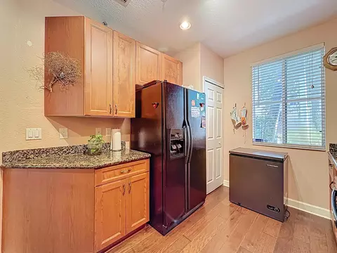 Kitchen - 312 Bayfront Dr, Boynton Beach, FL 33435 photo 3 of 4
