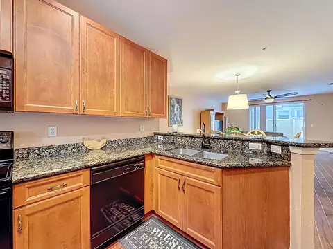 Kitchen - 312 Bayfront Dr, Boynton Beach, FL 33435 photo 2 of 4