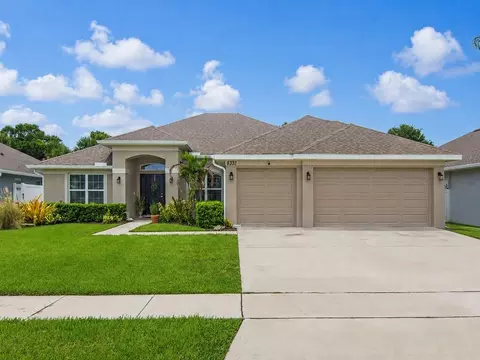 8332 Amalfi Cir, Fort Pierce, FL 34951