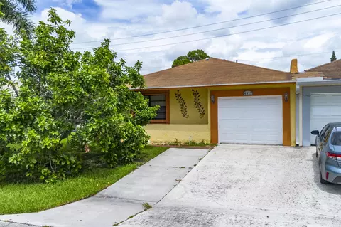 4917 Luqui Ct, West Palm Beach, FL 33415