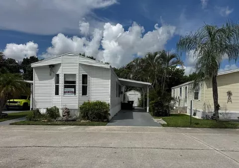104 Plantation Blvd #104, Greenacres, FL 33467